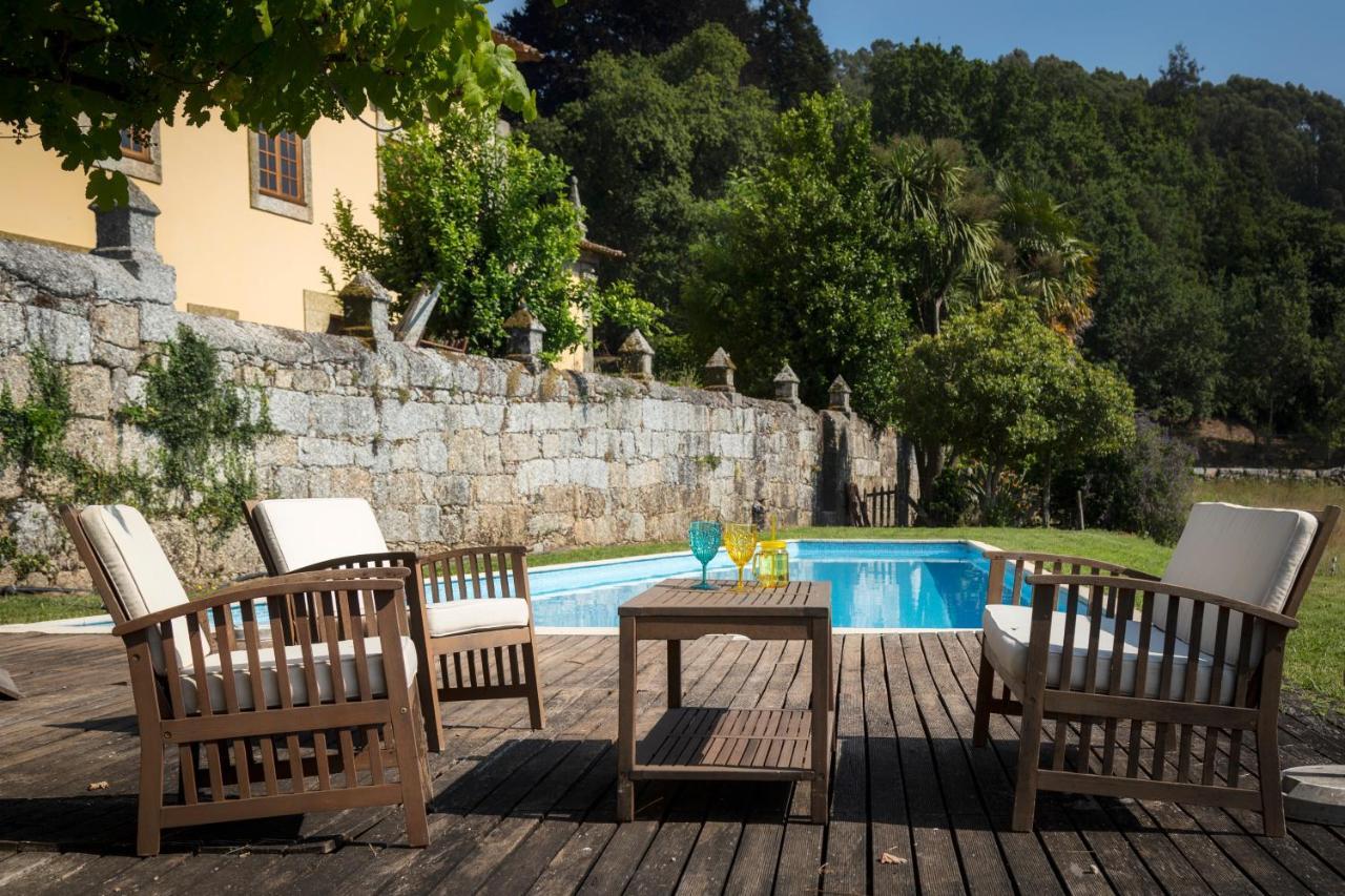 ギマランイス Paco De S.Cipriano Bed & Breakfast エクステリア 写真