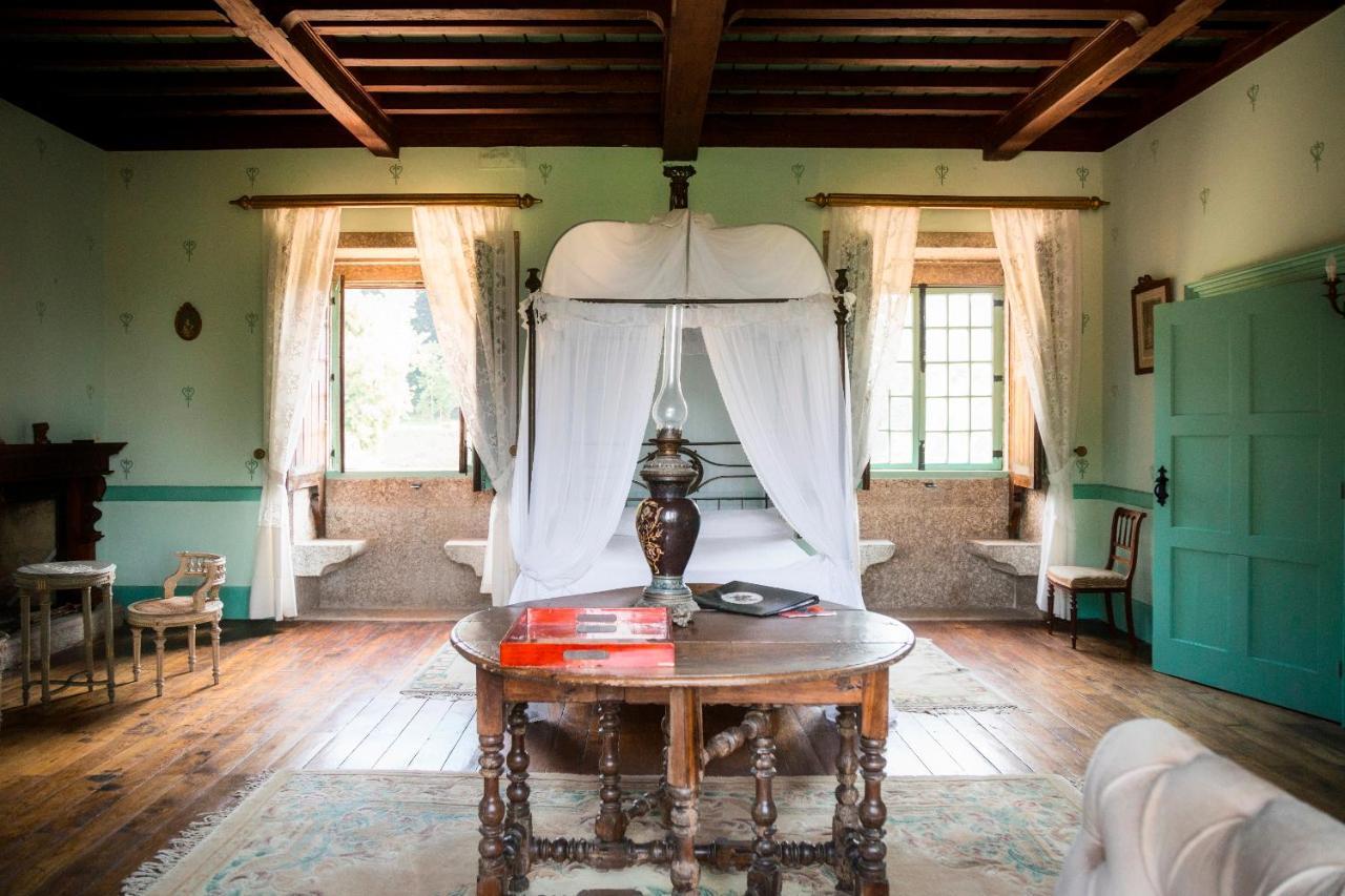 ギマランイス Paco De S.Cipriano Bed & Breakfast エクステリア 写真